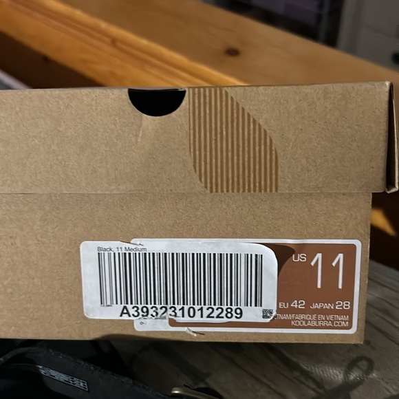 Koolaburra by UGG Buckle Sandals Platforms Black/White - Picture 11 of 11